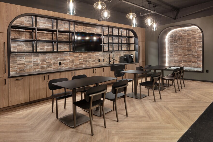 More Photos Of 1900 Campus Commons Dr, Reston Unknown For Lease