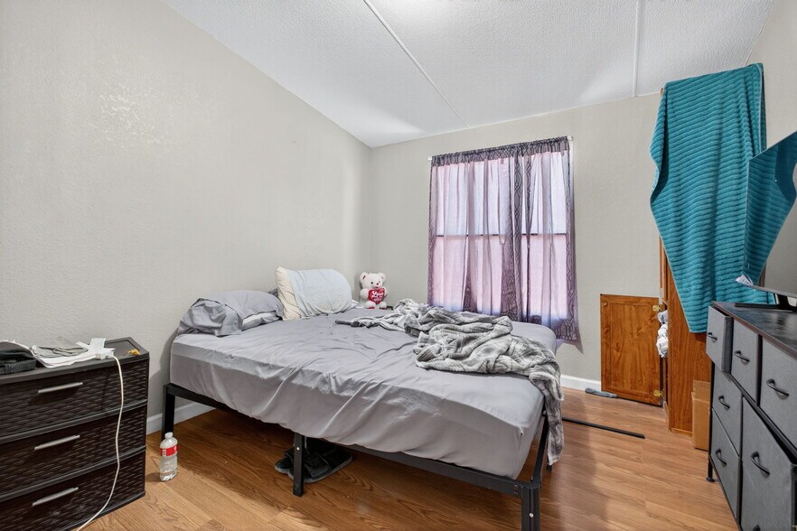 More Photos Of 11010 W Joan Dr, Odessa Warehouse For Sale