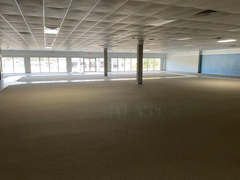 More Photos Of 160 Hampton St, McDonough Freestanding For Sale