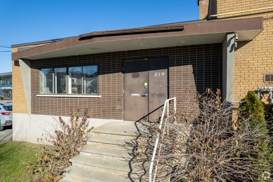 More Photos Of 519 Rue Papineau, Boisbriand Warehouse For Sale