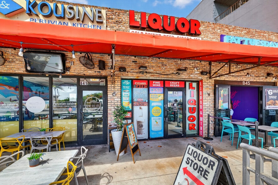 More Photos Of 841-845 N Fort Lauderdale Beach Blvd, Fort Lauderdale Storefront For Sale
