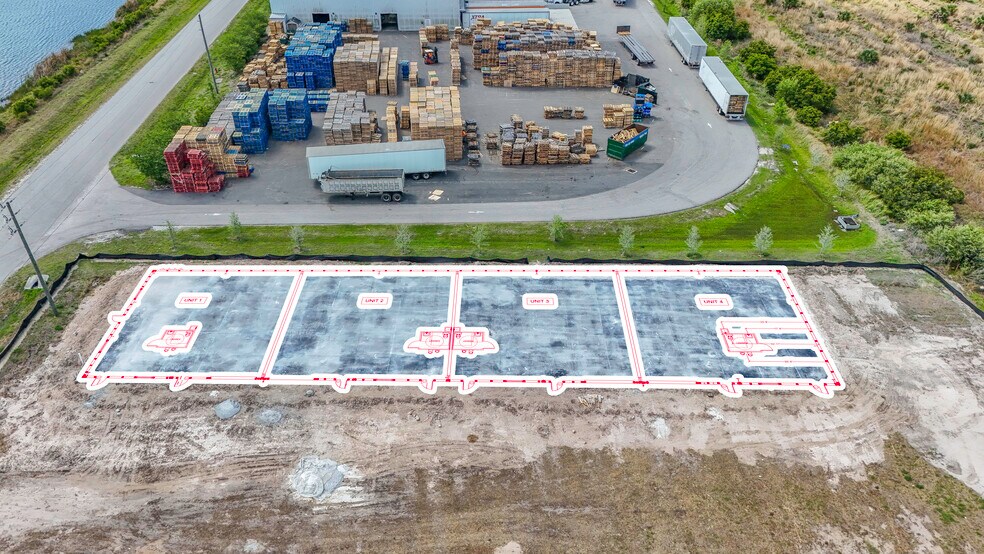 More Photos Of 8429 Northup dr, Punta Gorda Industrial For Lease