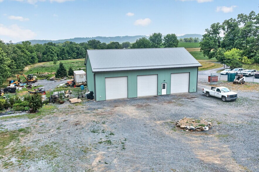 More Photos Of 4716 Vera Cruz Rd, Center Valley Contractor Storage Yard For Sale