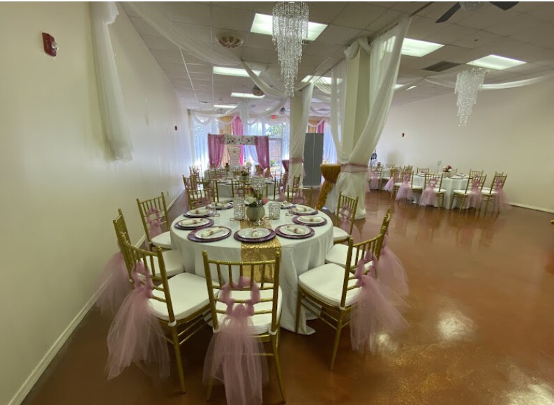 More Photos Of 6972 Main St, Lithonia Storefront For Lease