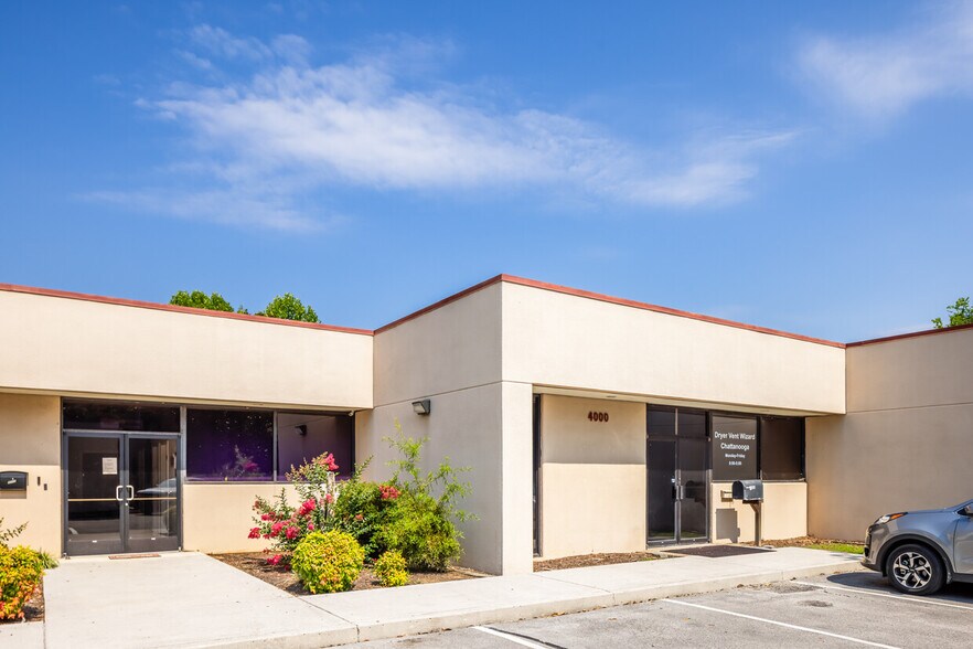 More Photos Of 115 Nowlin Ln, Chattanooga Office For Lease