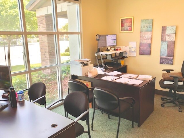 More Photos Of 1486 W 11th St, Tracy Medical For Lease