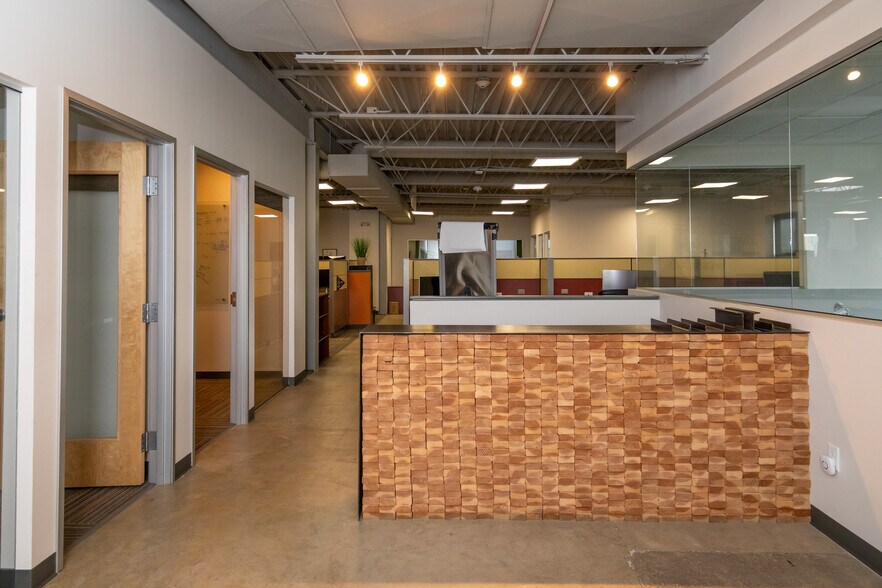More Photos Of 2560 28th St, Boulder Office For Lease