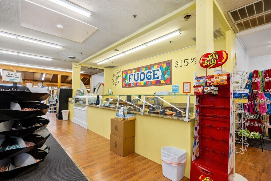 More Photos Of 3986 Highway 17 Business, Murrells Inlet Freestanding For Sale