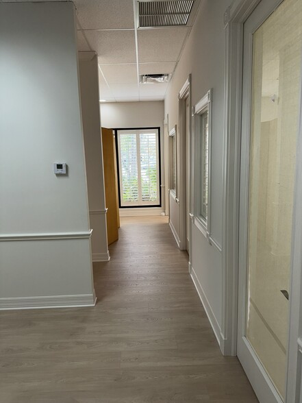 More Photos Of 9825 Marina Blvd, Boca Raton Medical For Lease