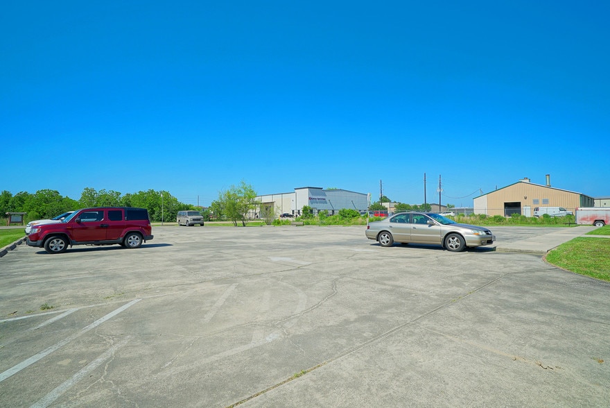 More Photos Of 13712 Rankin Cir, Houston Religious Facility For Sale