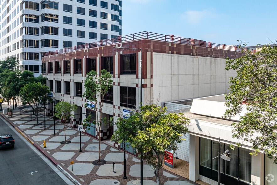 Primary Photo Of 525 N Brand Blvd, Glendale Office For Lease