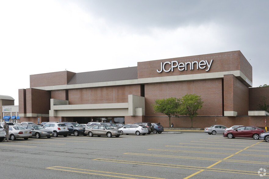 More Photos Of 755 State Route 18, East Brunswick Unknown For Lease