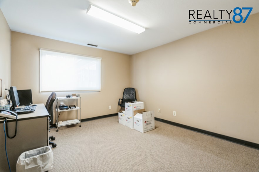 More Photos Of 715 10th Ave SE, Cedar Rapids Shelter For Sale