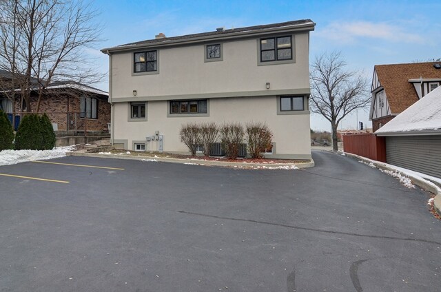 More Photos Of 103 E Ogden Ave, Clarendon Hills Medical For Sale