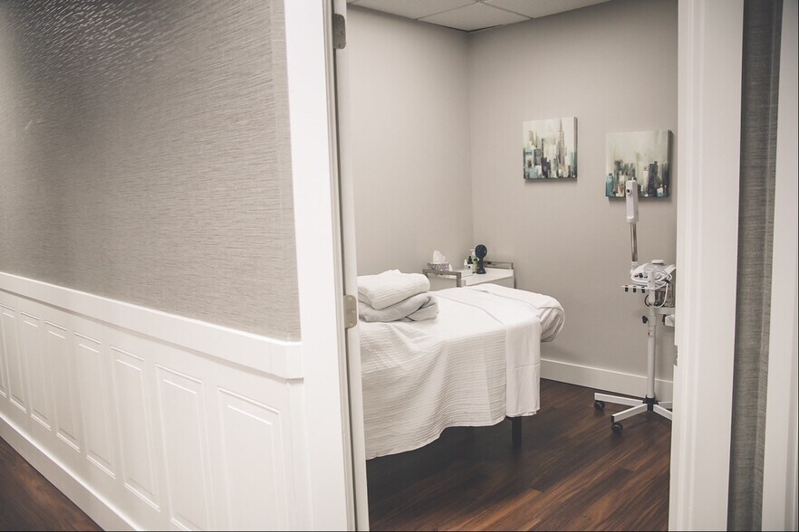 More Photos Of 370 Route 35 S, Red Bank Medical For Sale