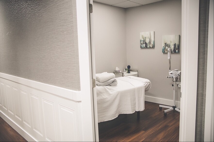 More Photos Of 370 Route 35 S, Red Bank Medical For Sale