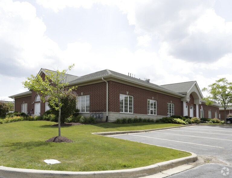 More Photos Of 20960 S Frankfort Square Rd, Frankfort Office For Lease