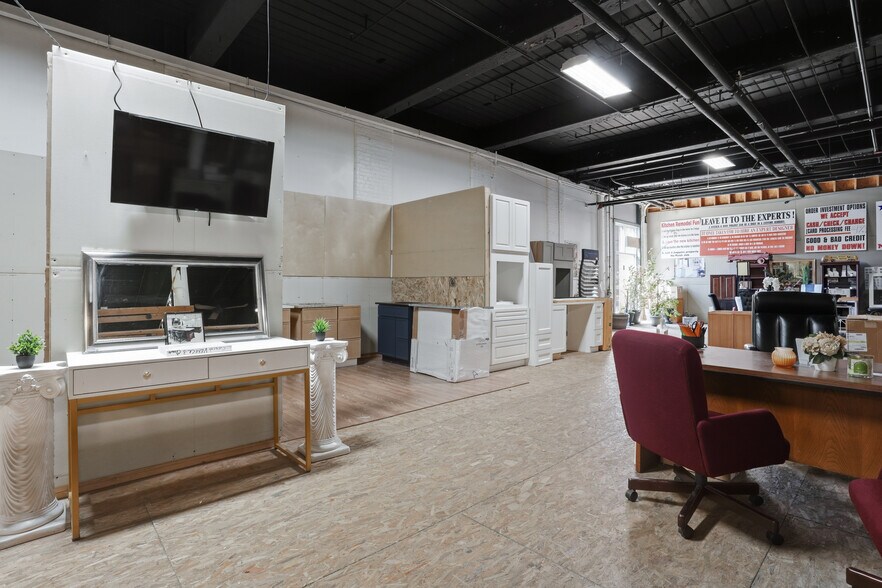 More Photos Of 770 Main St, West Warwick Warehouse For Sale