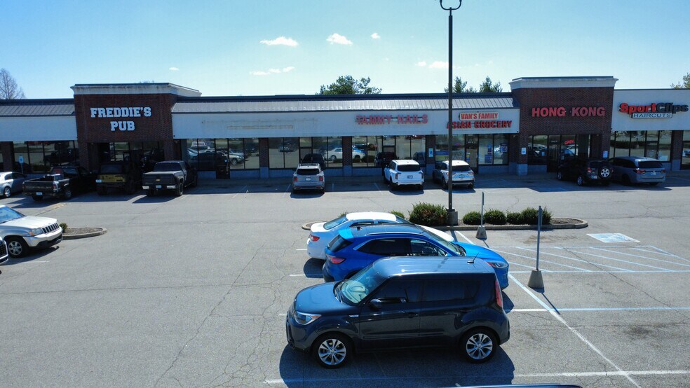 More Photos Of 1345 West Southport Rd, Indianapolis Storefront For Lease