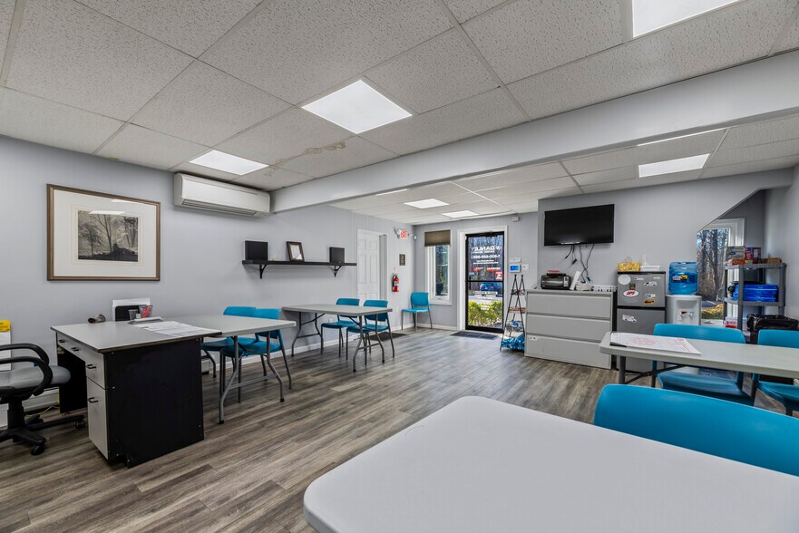 More Photos Of 9 Federal Rd, Monroe Township Warehouse For Sale