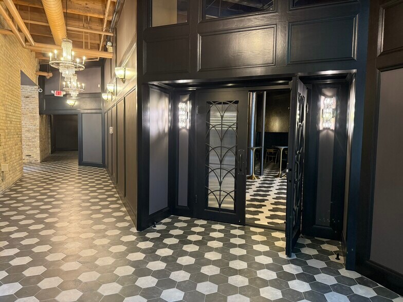 More Photos Of 413 Wacouta St, Saint Paul Office Residential For Lease