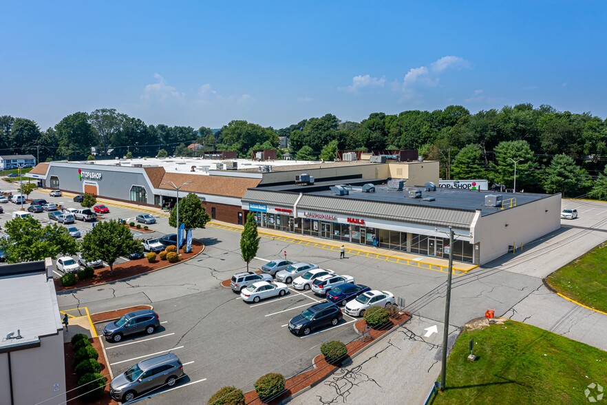 More Photos Of 117 Boston Post Rd, Waterford Unknown For Lease