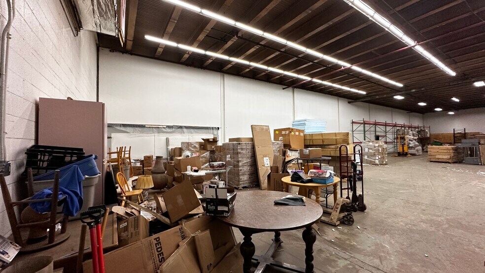 More Photos Of 1727-1801 Union Blvd, Allentown Warehouse For Lease