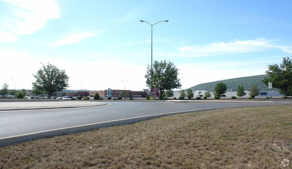 Primary Photo Of 300 Lycoming Mall Cir, Muncy Freestanding For Lease