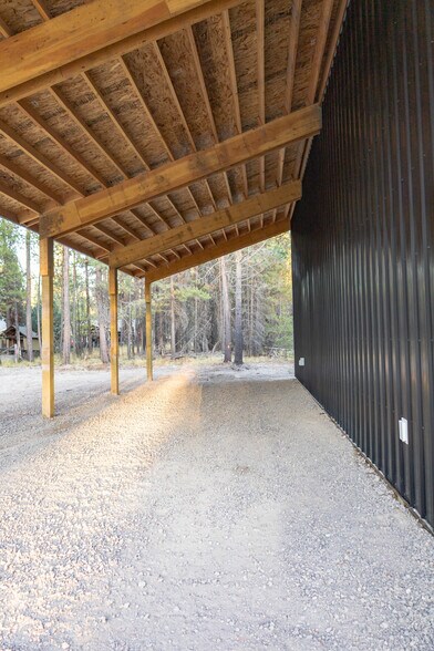 More Photos Of 56522 Solar Dr, Bend Contractor Storage Yard For Sale