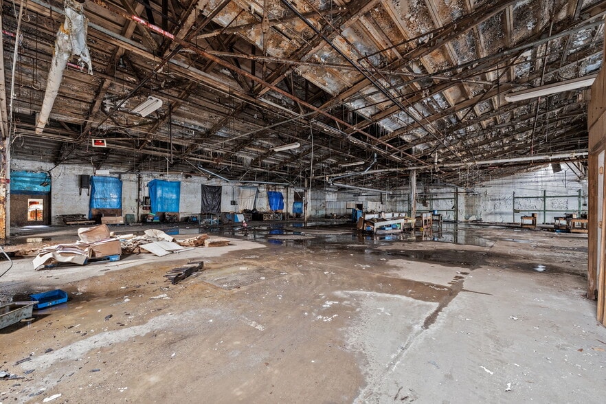 More Photos Of 103 Harrison St, Reidsville Manufacturing For Sale