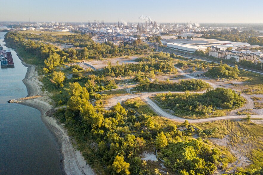 More Photos Of 100 River Rd S, Baton Rouge Land For Sale