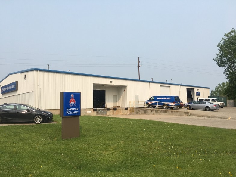 More Photos Of 1405 Keystone Ave, Lansing Warehouse For Sale