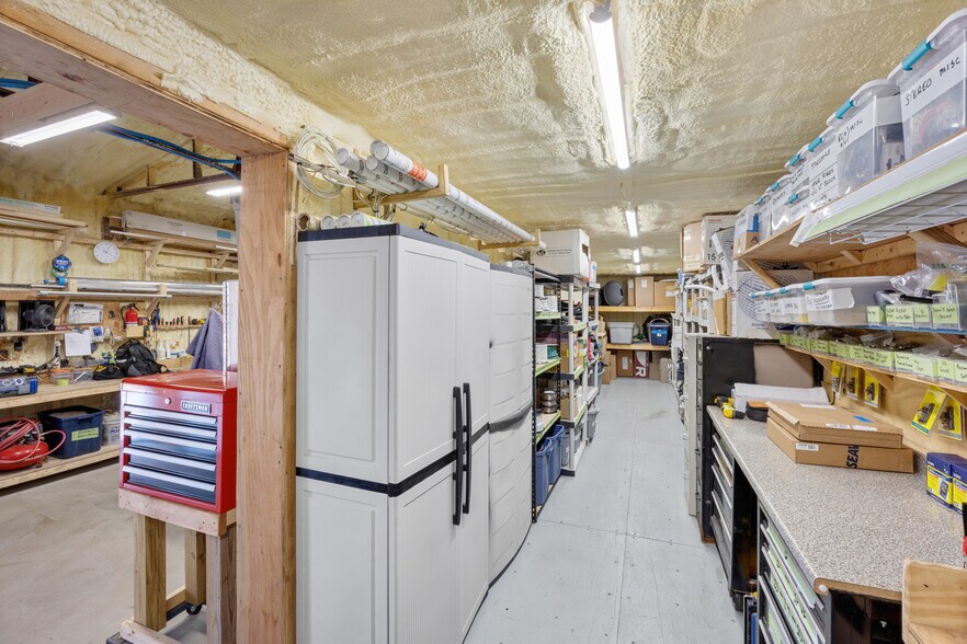 More Photos Of 296 N Main St, Sayville Industrial For Sale