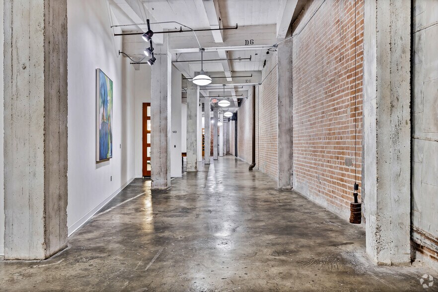 More Photos Of 1113 Vine St, Houston Loft Creative Space For Lease