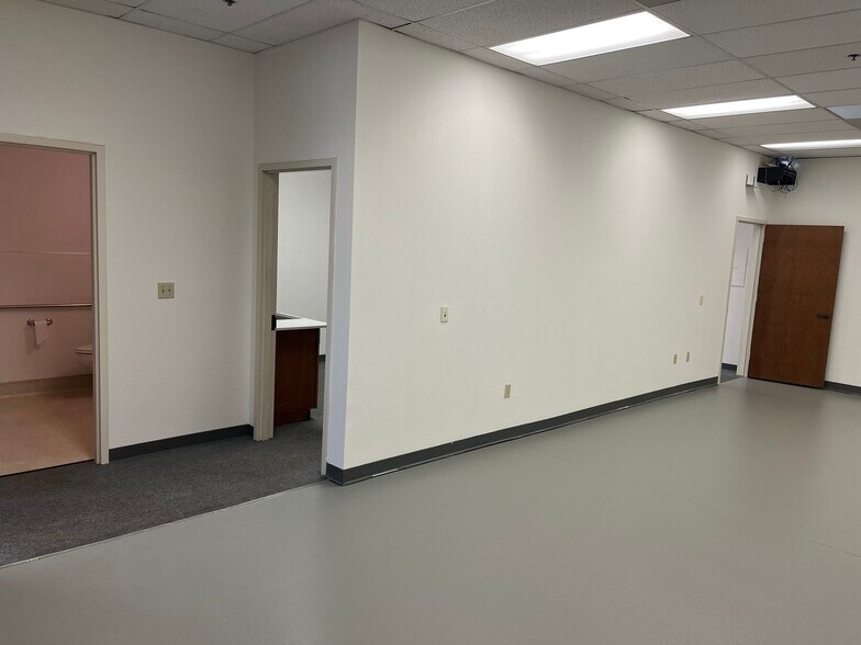 More Photos Of 958 San Leandro Ave, Mountain View Research And Development For Lease