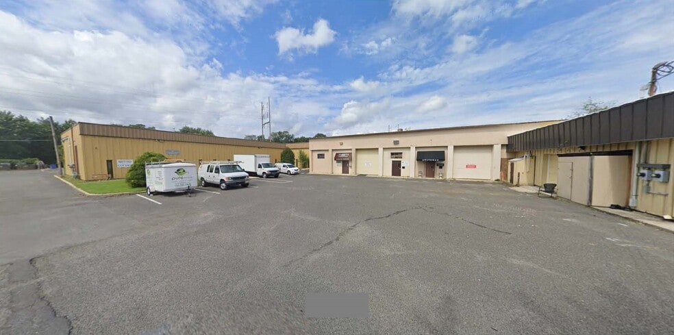 More Photos Of 968 Shrewsbury Ave, Tinton Falls Warehouse For Lease