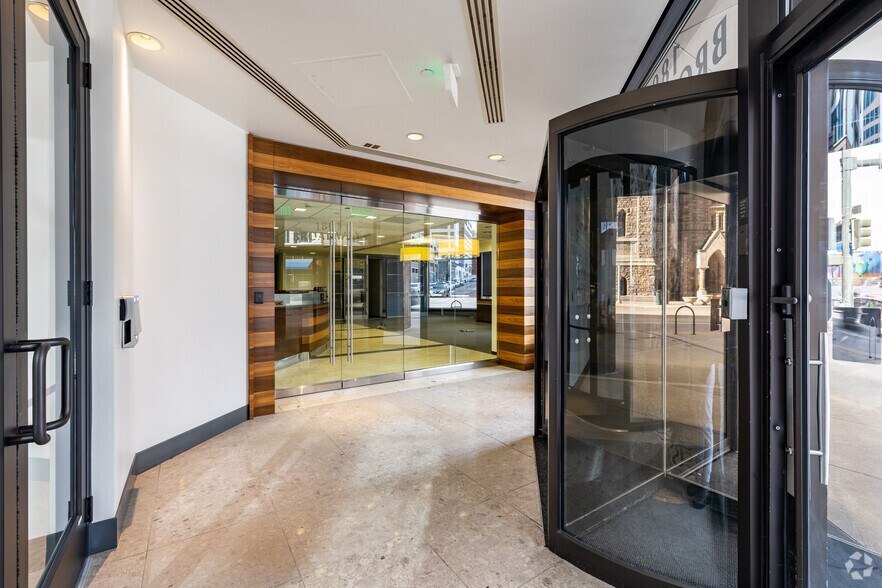 More Photos Of 1801 Broadway, Denver Office For Lease