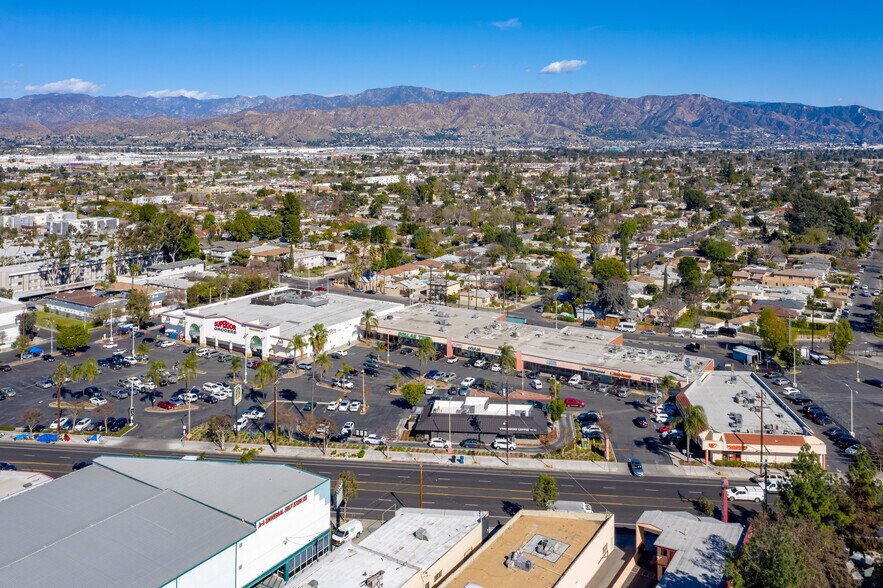 More Photos Of 6050-6140 Lankershim Blvd, North Hollywood General Retail For Sale
