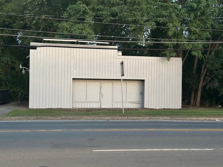 More Photos Of 2 Maple Ave, Schenectady Freestanding For Sale