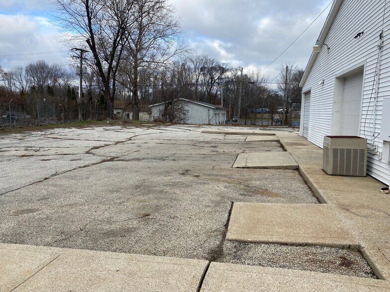 More Photos Of 52129 State Road 933, South Bend Flex For Lease