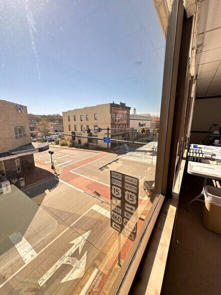 More Photos Of 201 N Main St, Farmville Office For Lease