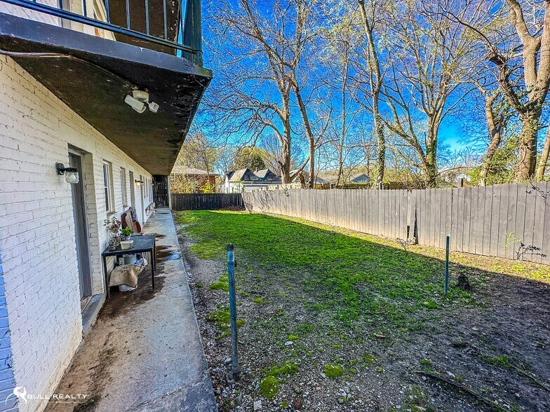 Primary Photo Of 514 Sunset Ave NW, Atlanta Apartments For Sale