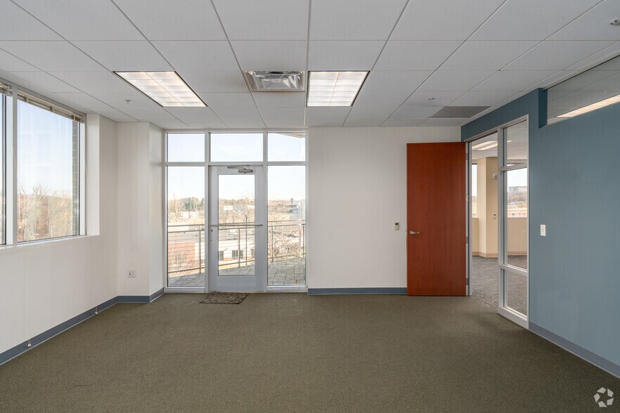 More Photos Of 5 Capital Dr, Harrisburg Office For Sale