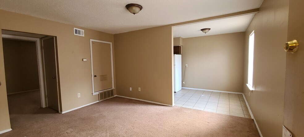 More Photos Of 1906 W Matthews Ave, Jonesboro Apartments For Sale