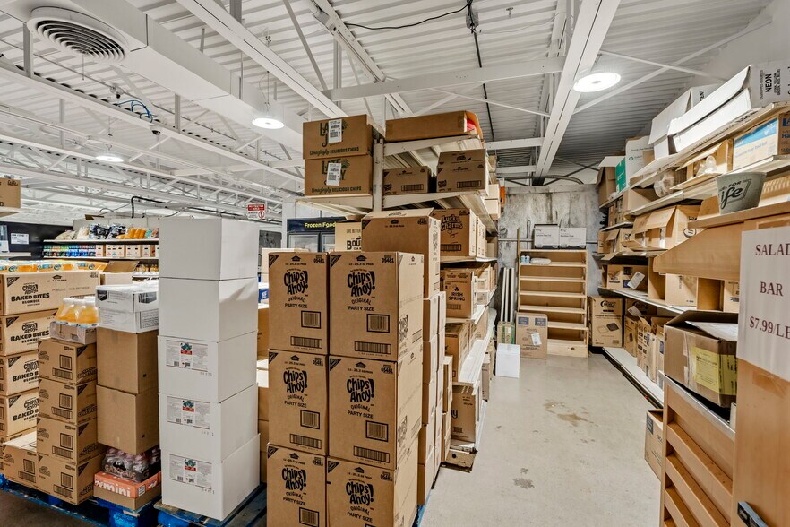 More Photos Of 4144 Pennsylvania 147 Hwy, Herndon Supermarket For Sale