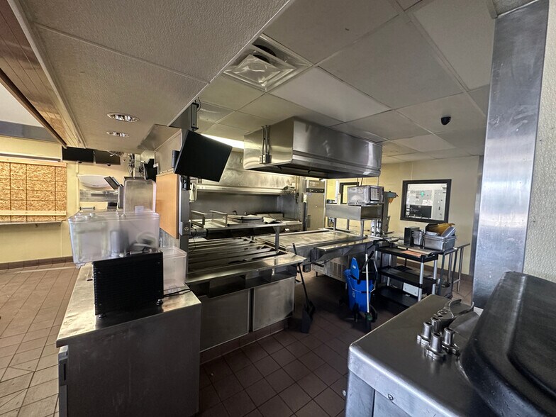 More Photos Of 403 Jurassic Ave, Fruita Fast Food For Sale