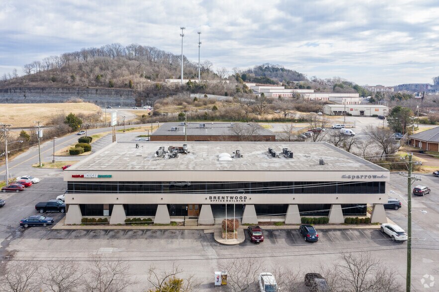 More Photos Of 116 Wilson Pike Cir, Brentwood Office For Lease