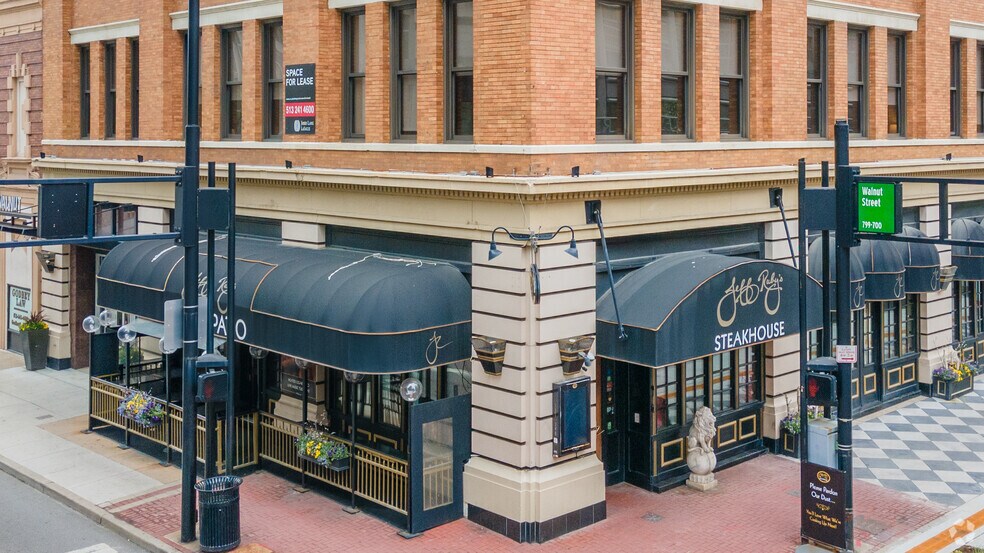 More Photos Of 700 Walnut St, Cincinnati Loft Creative Space For Lease