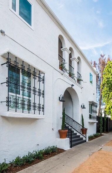 More Photos Of 1439 N Curson Ave, Los Angeles Apartments For Sale