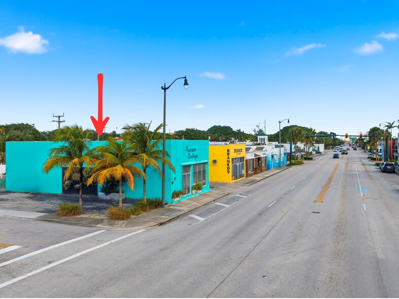 Primary Photo Of 5023 S Dixie Hwy, West Palm Beach Storefront For Lease